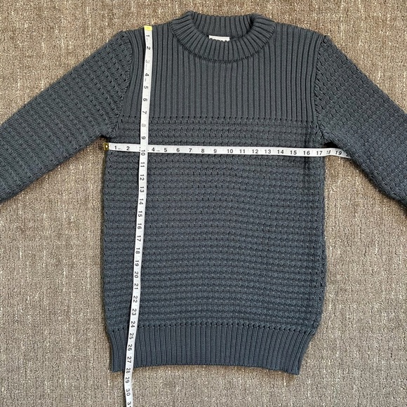 S.N.S. HERNING Knitwear Gray Crewneck Wool Knit Sweater Size Small - Picture 8 of 8